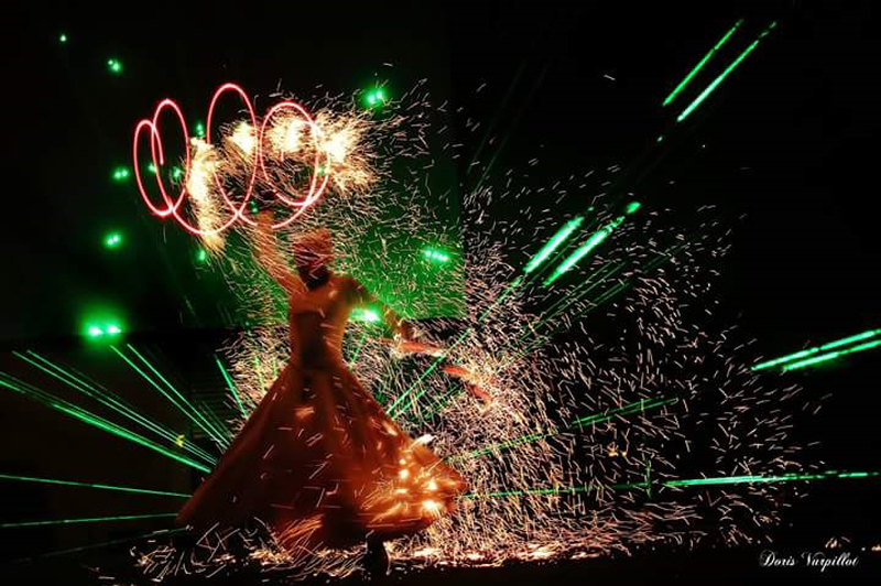 aveo-laser-spectacle-multimedia-flamme-1.jpg